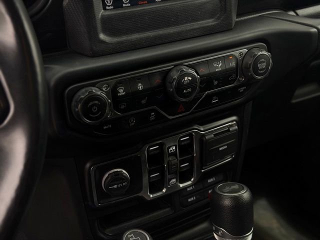 Used 2022 Jeep Wrangler Unlimited Sport AWD/4WD image 18