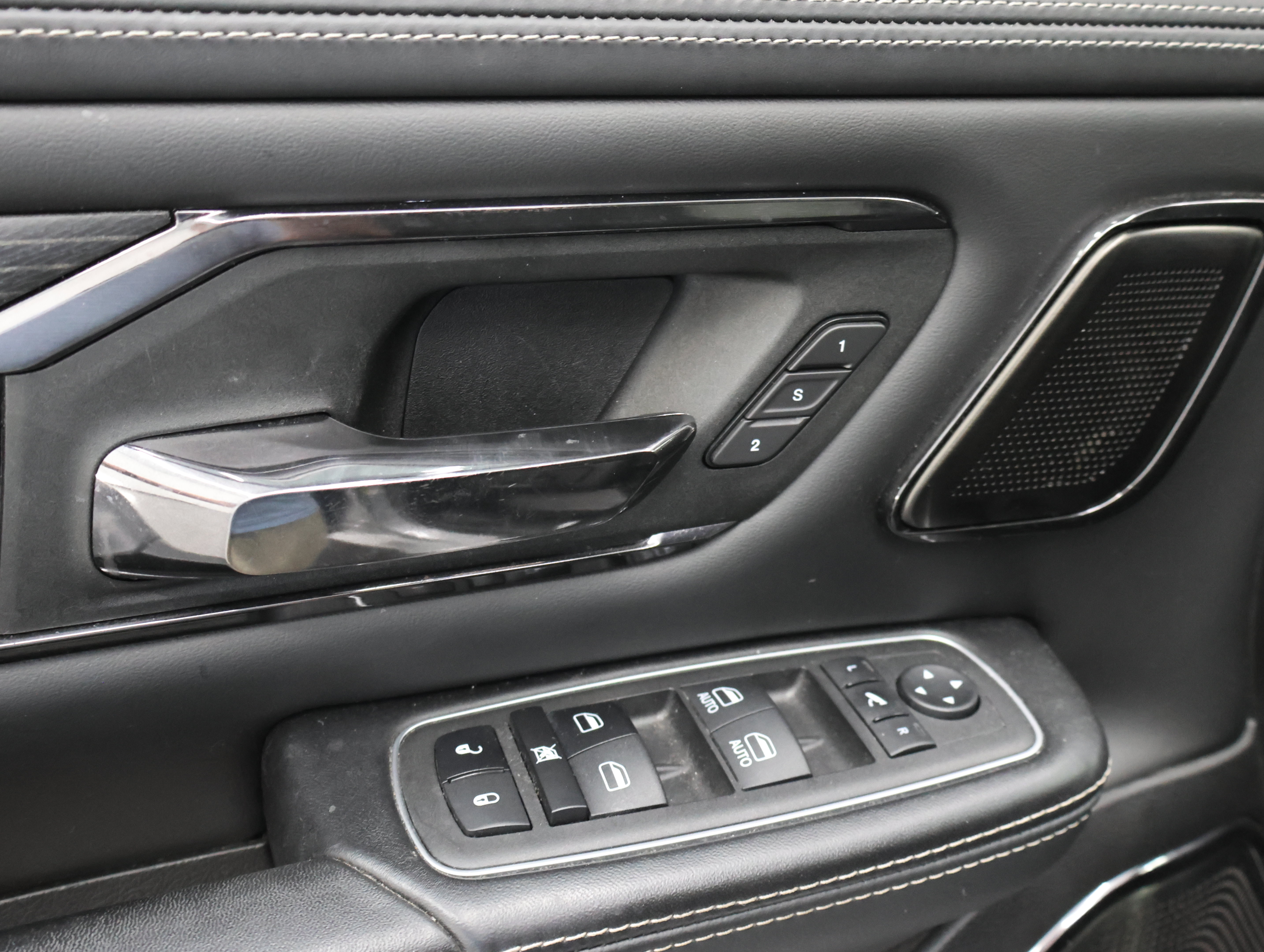 Used 2023 RAM 1500 Limited w/ Night Edition AWD/4WD image 41