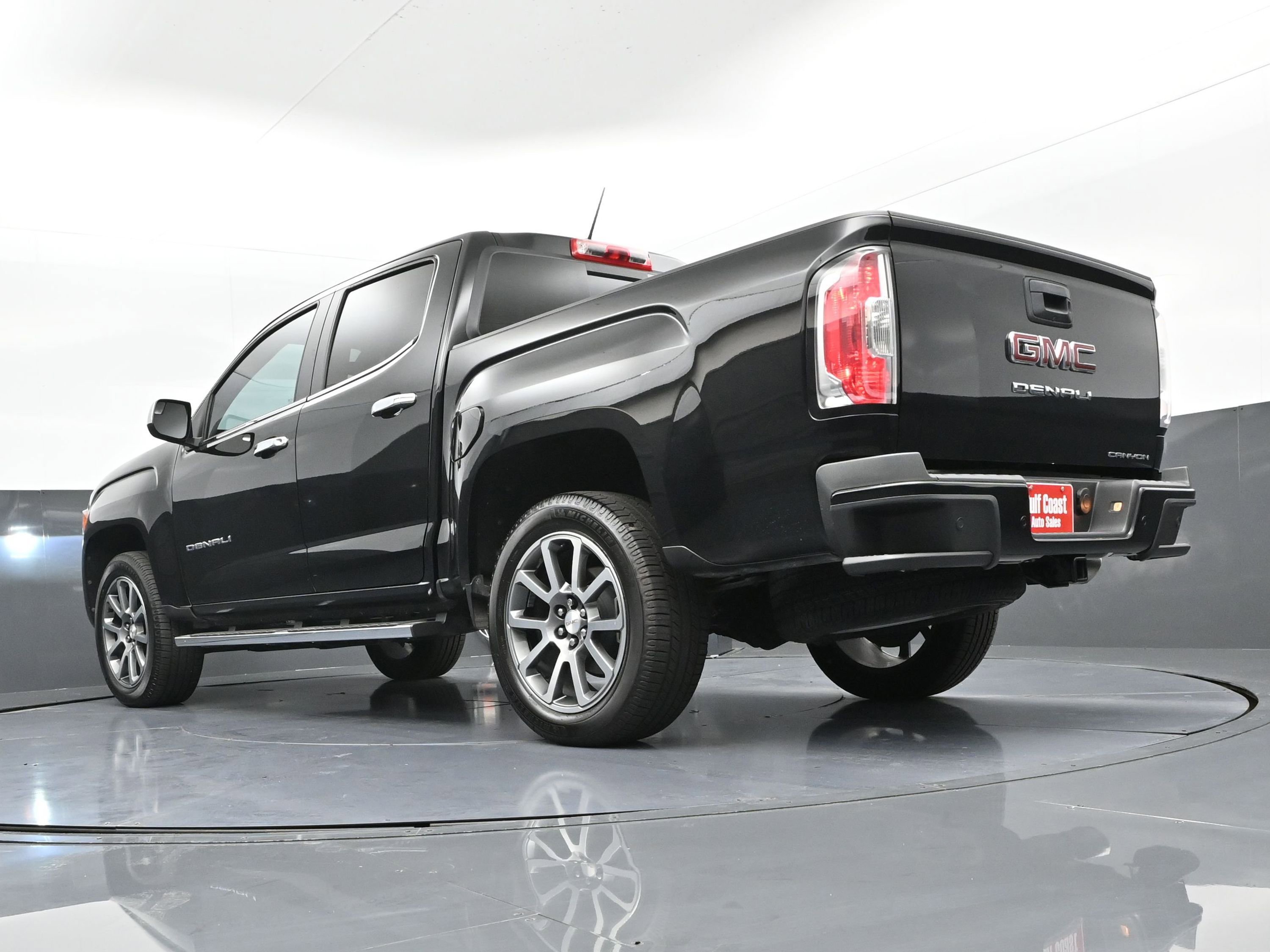 Used 2022 GMC Canyon Denali image 31