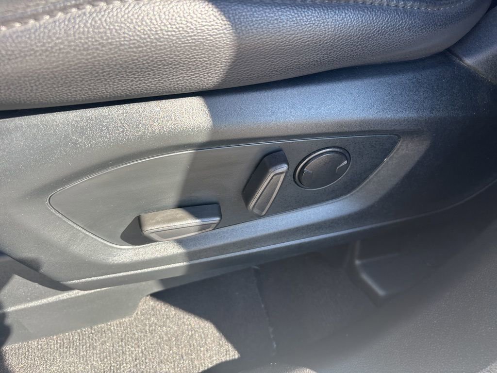 Used 2022 Ford Explorer Limited w/ Limited Technology Package image 21