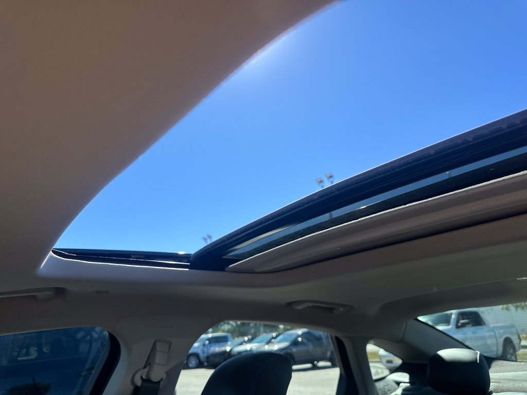 Used 2015 Ford Fusion Titanium FWD image 9