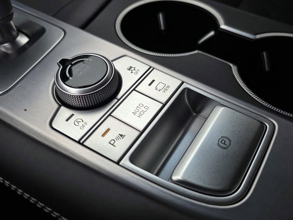 Used 2021 Genesis G70 2.0T w/ Prestige Package image 32