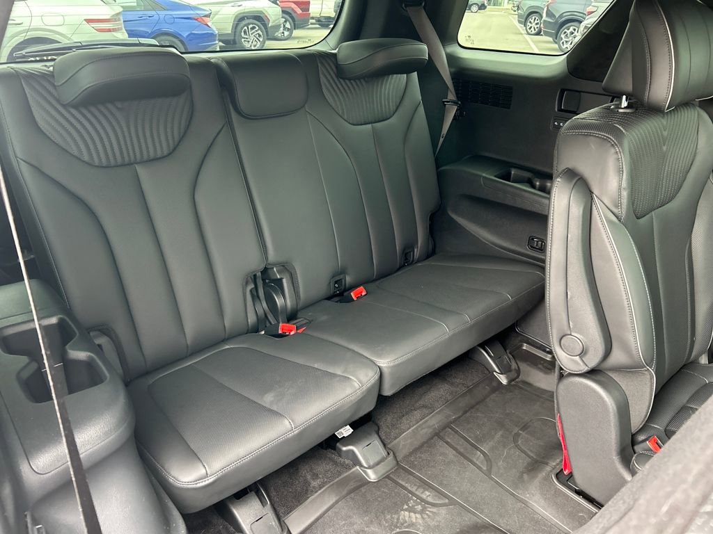 Used 2024 Hyundai Palisade Calligraphy image 32