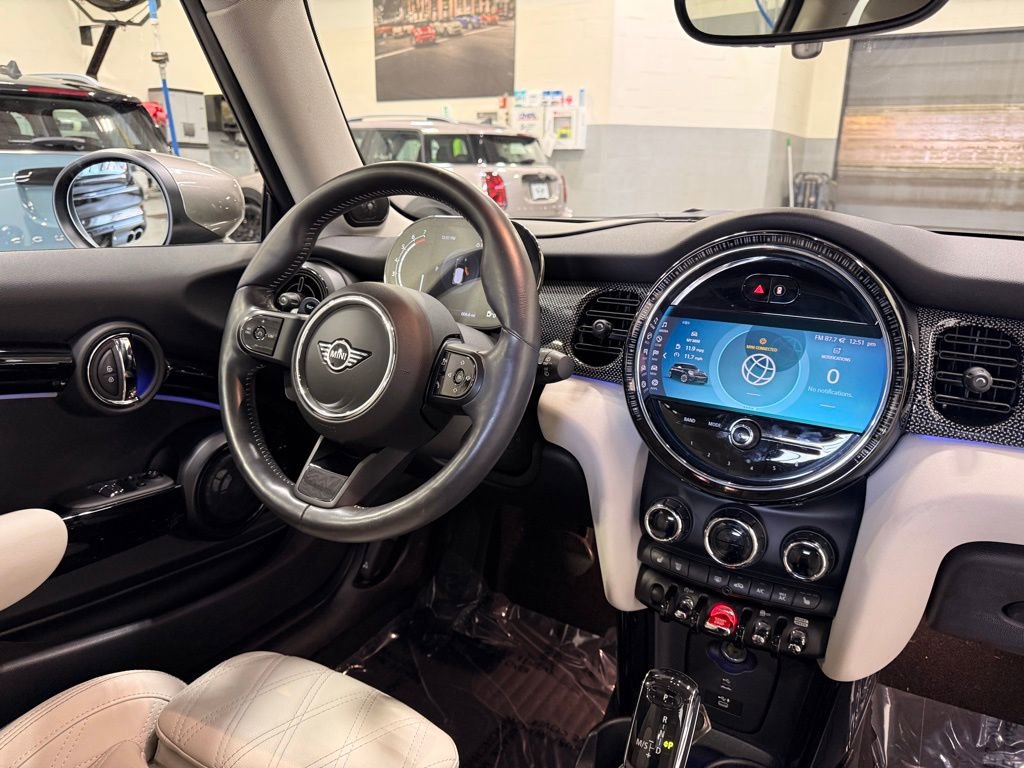 Certified 2022 MINI Cooper S image 24