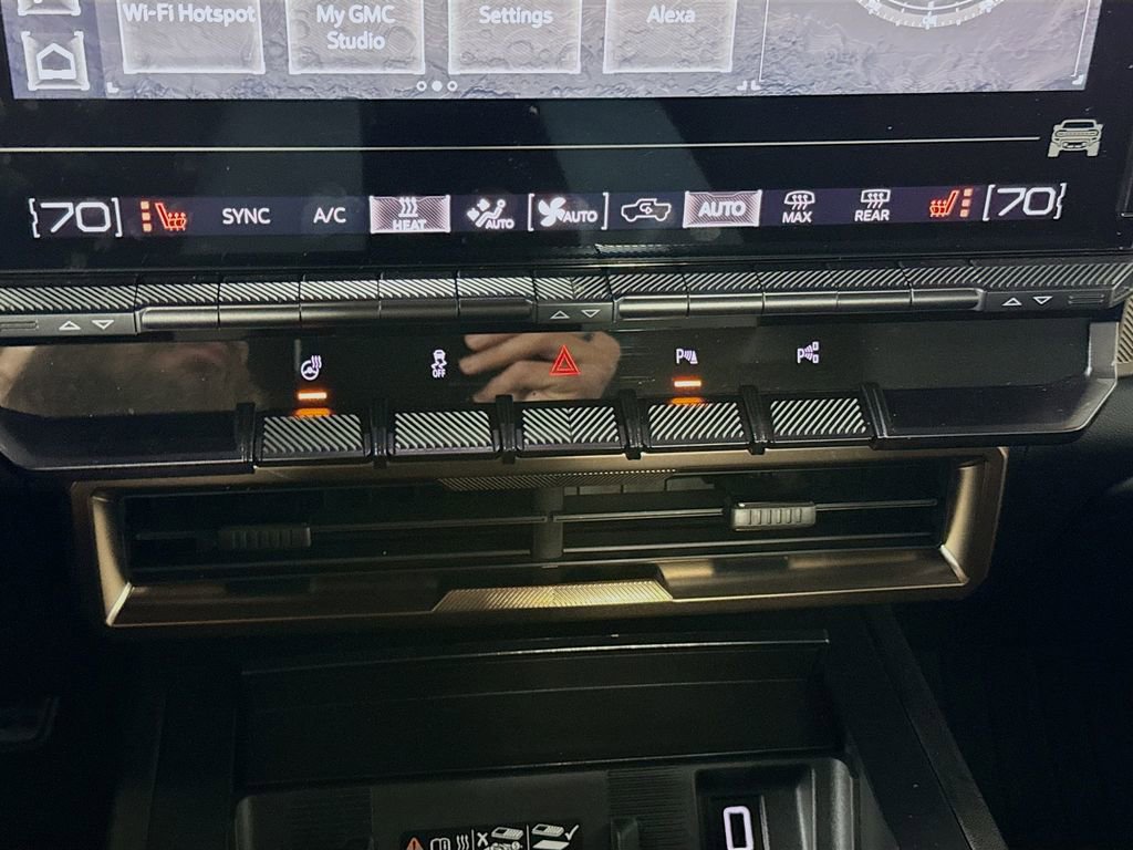 Used 2024 GMC Hummer EV 2X w/ LPO, Sport Package image 16