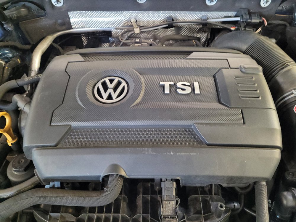 Used 2016 Volkswagen Golf S FWD image 30