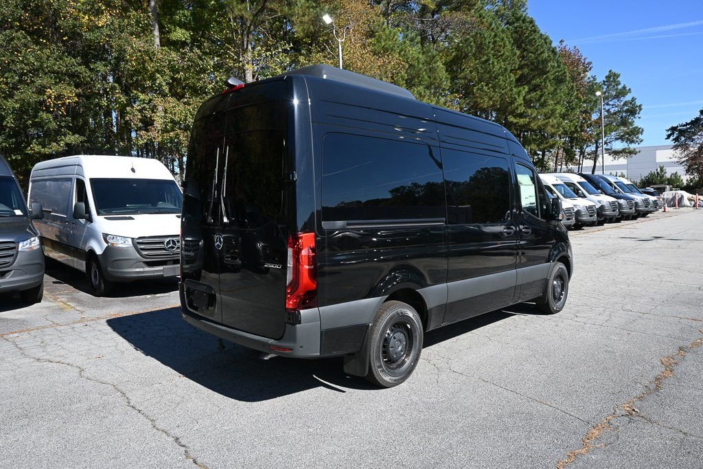 Used 2025 Mercedes-Benz Sprinter 2500 image 23