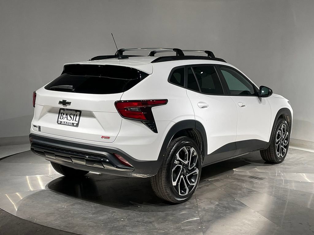 Used 2024 Chevrolet Trax RS w/ Driver Confidence Package image 12