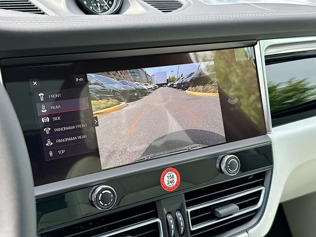 New 2026 Porsche Macan AWD/4WD image 17