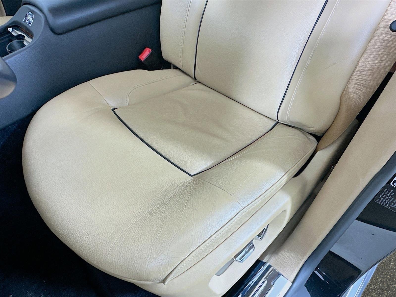 Used 2014 Rolls-Royce Ghost image 39