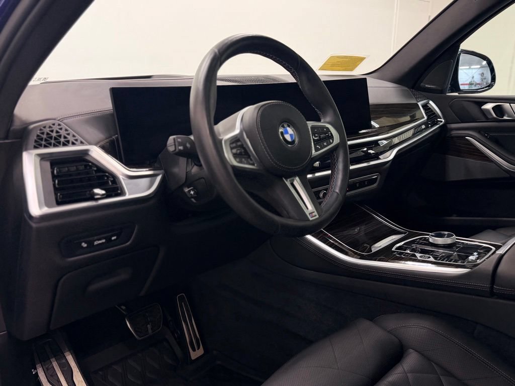 Used 2025 BMW X5 M60i AWD/4WD image 12