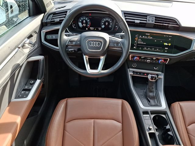 Used 2023 Audi Q3 2.0T Premium Plus w/ Premium Plus Package AWD/4WD image 11