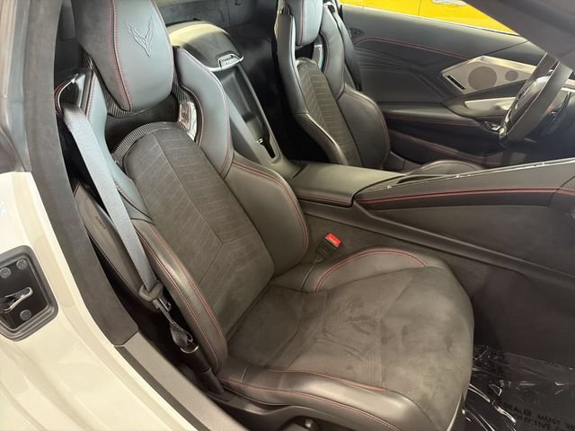 Certified 2025 Chevrolet Corvette E-Ray AWD/4WD image 10