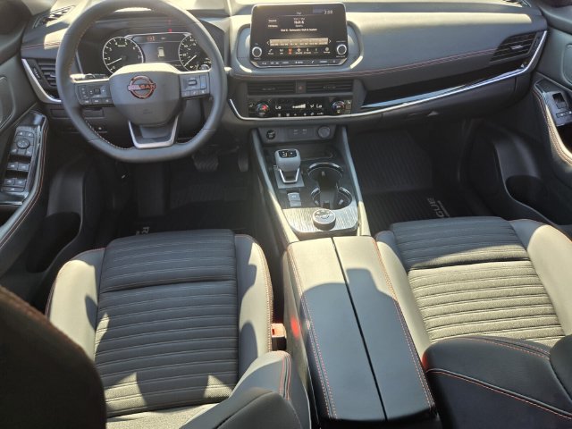 New 2026 Nissan Rogue SV AWD/4WD image 10