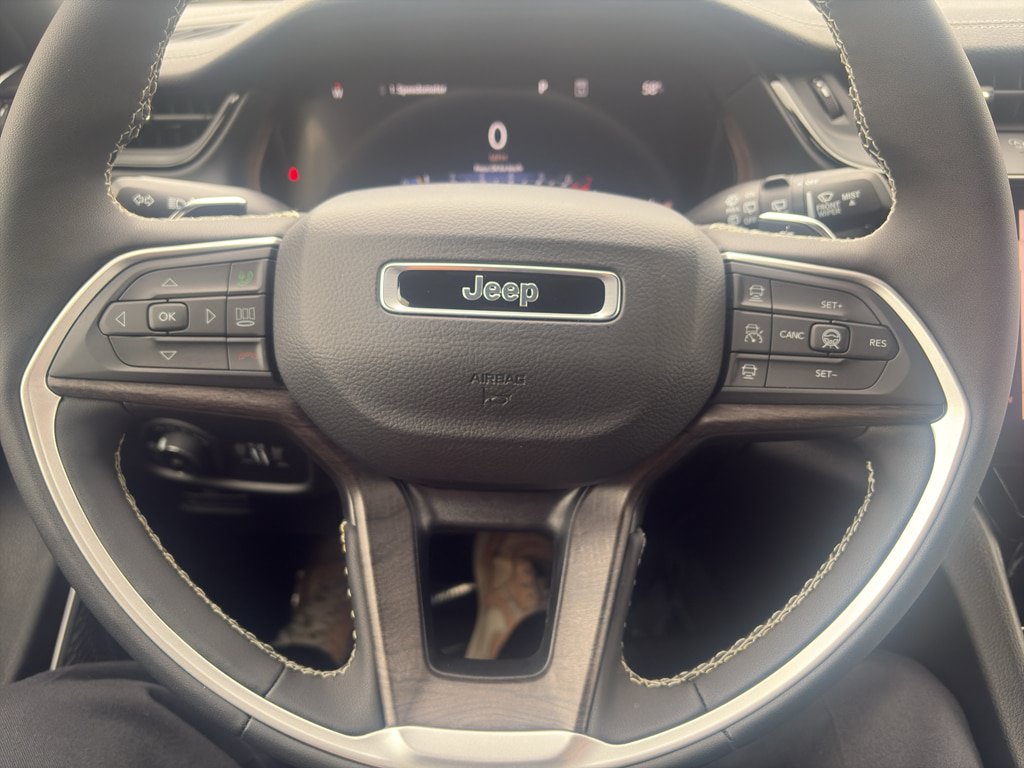 New 2026 Jeep Grand Cherokee L Limited AWD/4WD image 10