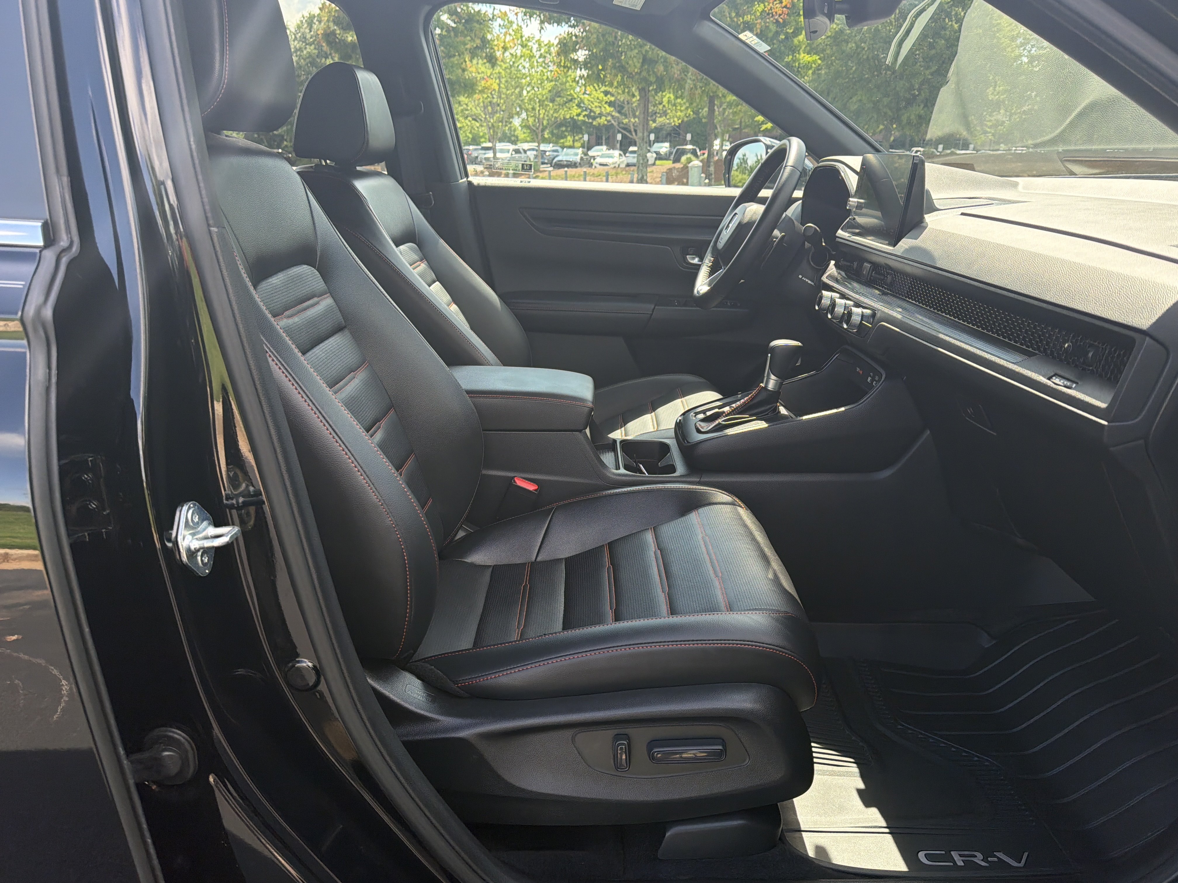 Used 2025 Honda CR-V Sport-L image 31
