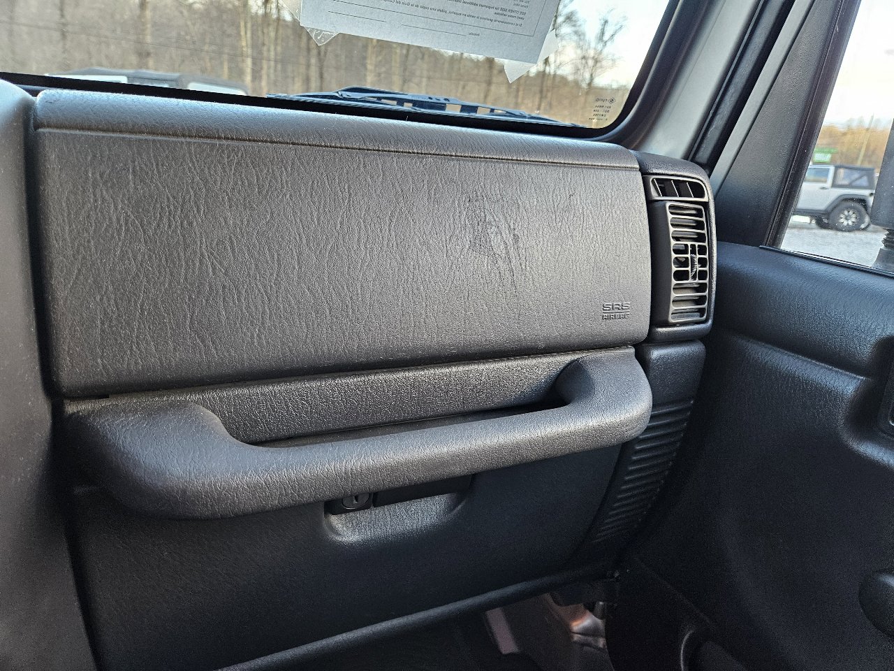 Used 2000 Jeep Wrangler Sport image 13