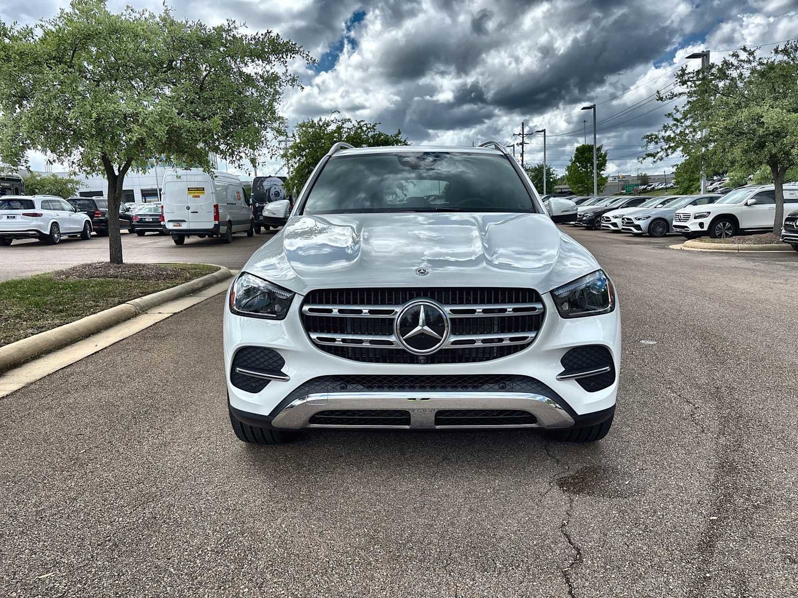 Used 2025 Mercedes-Benz GLE 350 4MATIC image 12