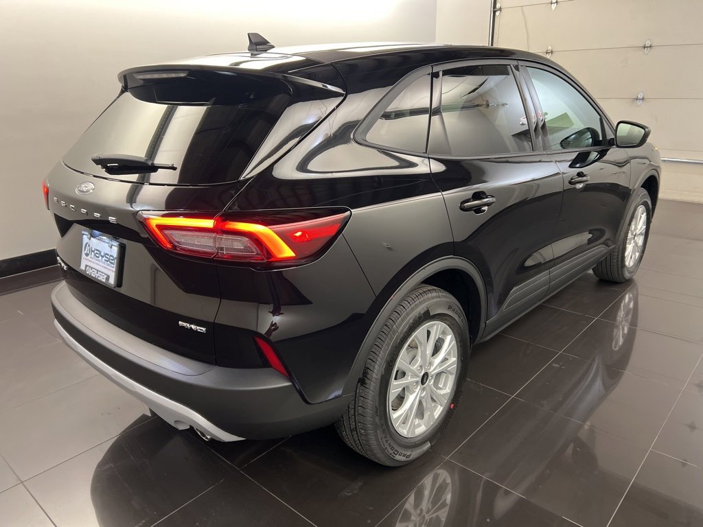 New 2025 Ford Escape Active w/ Cold Weather Package image 6
