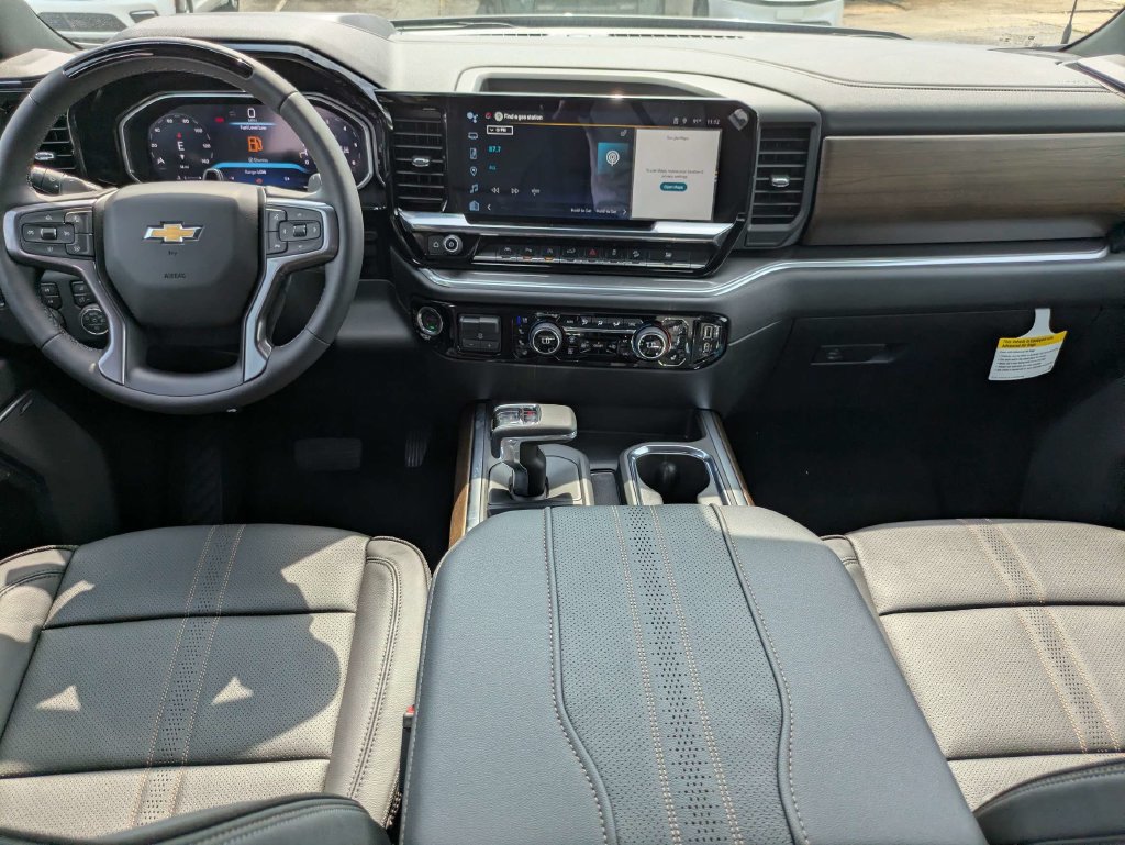 New 2026 Chevrolet Silverado 1500 High Country w/ Technology Package AWD/4WD image 15