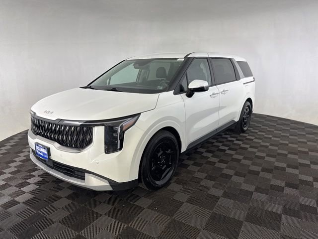 Used 2025 Kia Carnival image 4