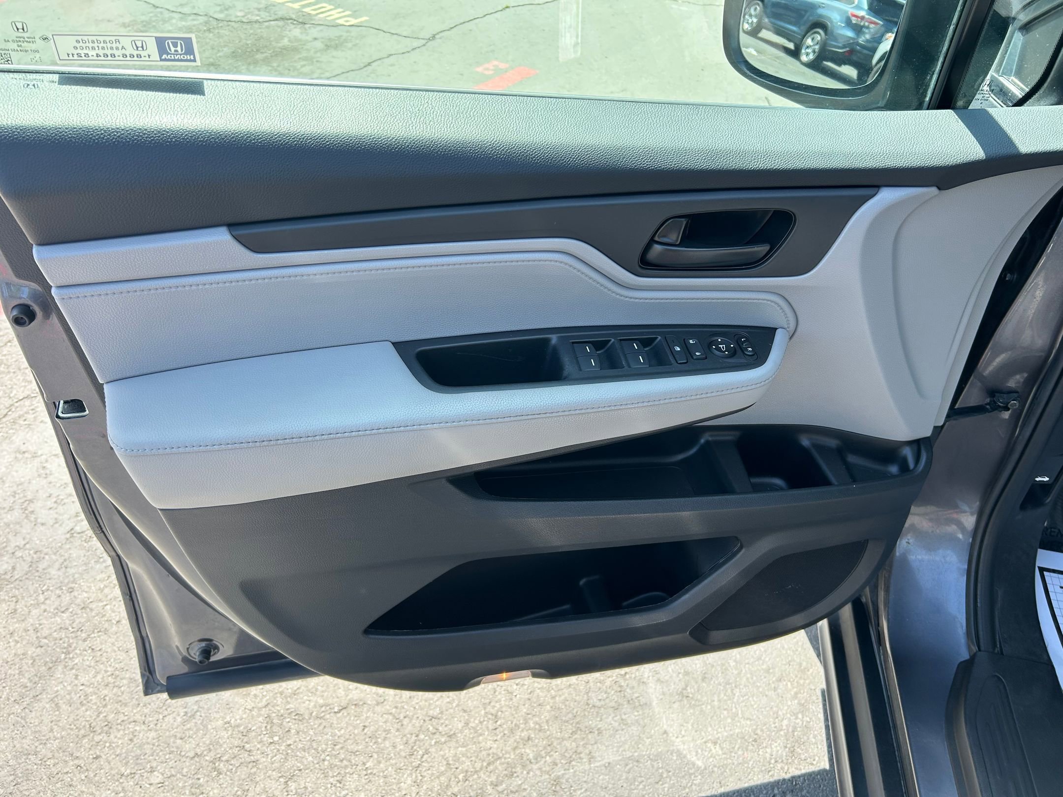 Used 2022 Honda Odyssey EX image 10