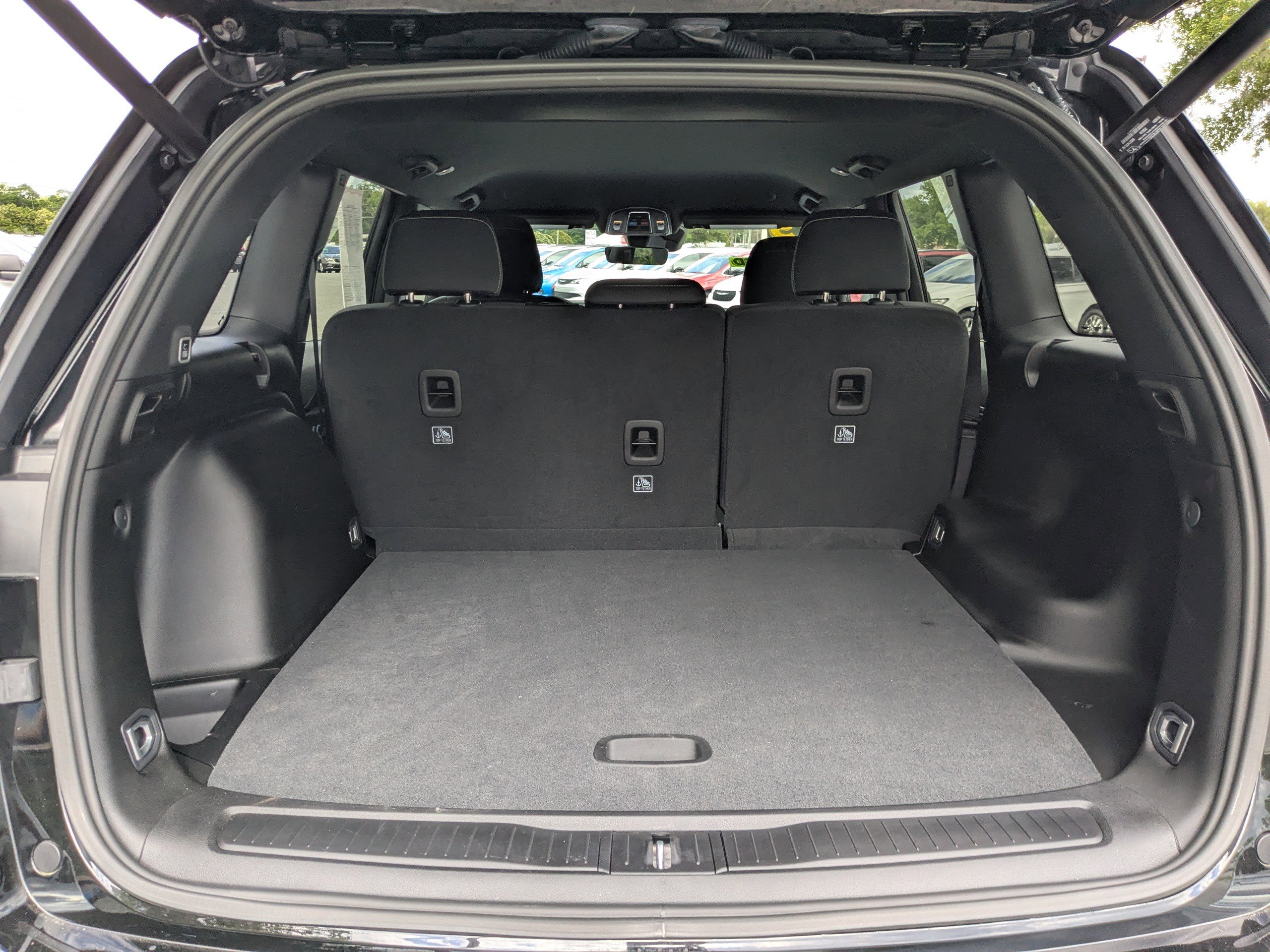 Certified 2025 Jeep Grand Cherokee Laredo w/ Luxury Tech Group I image 11