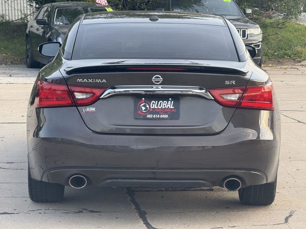 Used 2016 Nissan Maxima SR FWD image 6