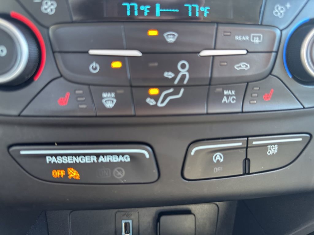 Certified 2019 Ford Escape SE image 6