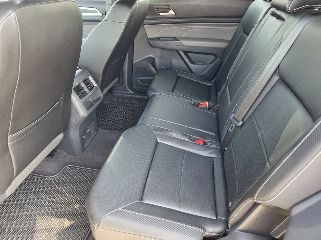 Used 2023 Volkswagen Atlas Cross Sport SEL R-Line AWD/4WD image 24