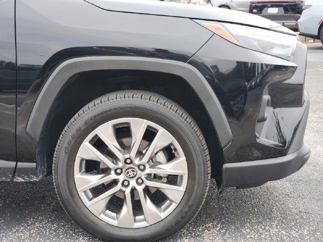 Certified 2025 Toyota RAV4 XLE Premium FWD image 6