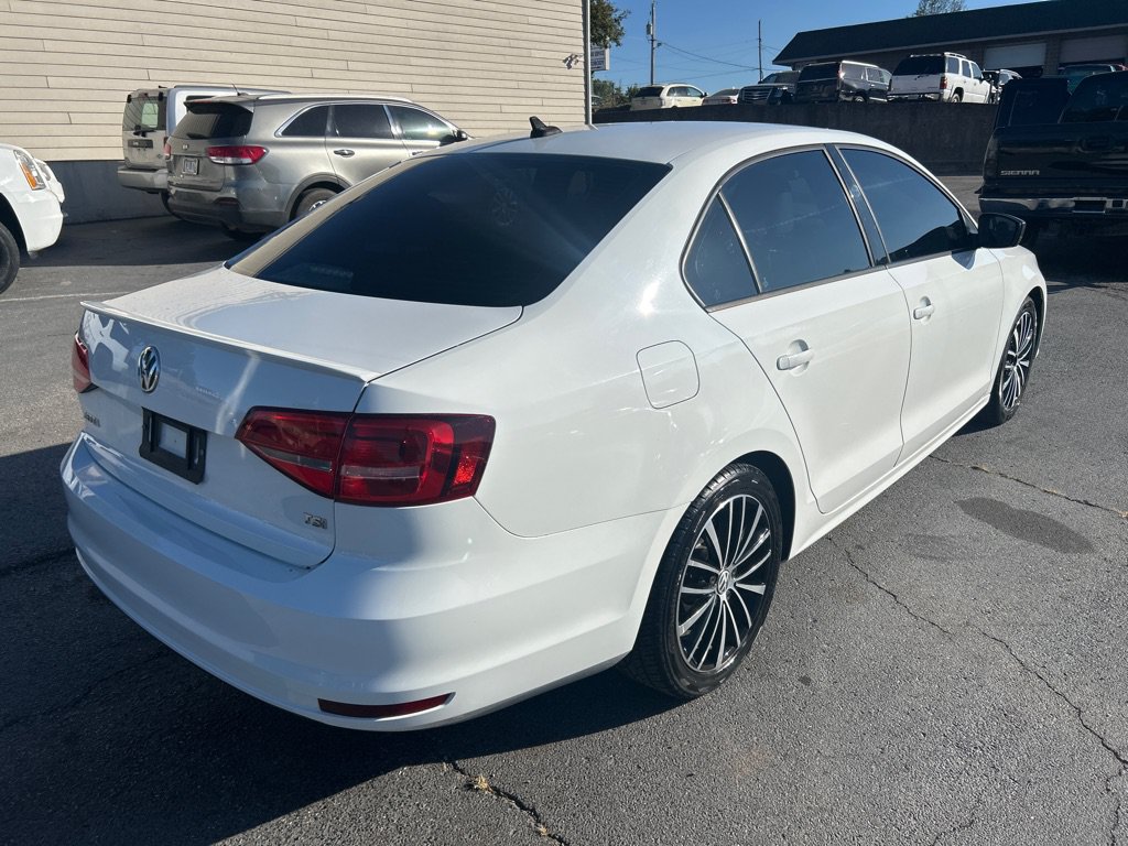 Used 2015 Volkswagen Jetta Sport FWD image 6