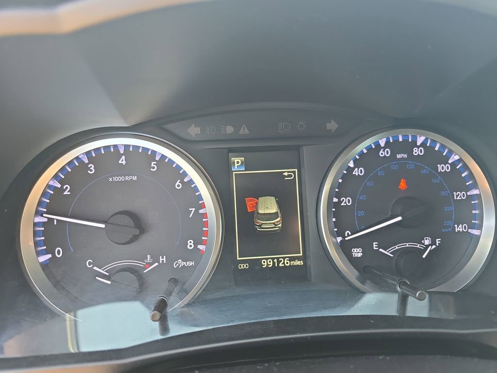 Used 2018 Toyota Highlander LE AWD/4WD image 20