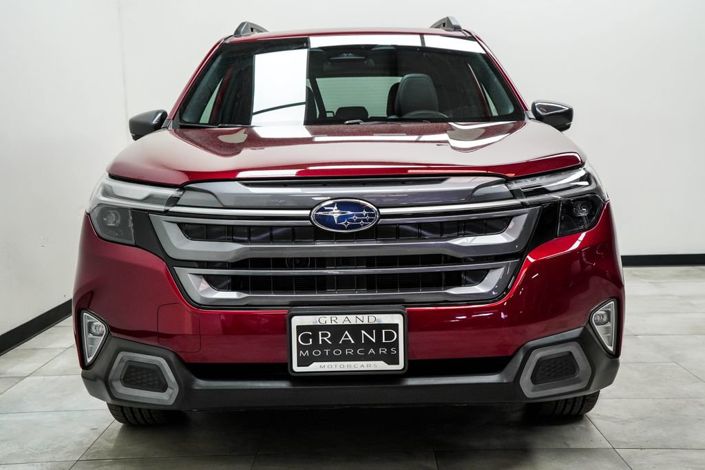 Used 2025 Subaru Forester Limited image 7