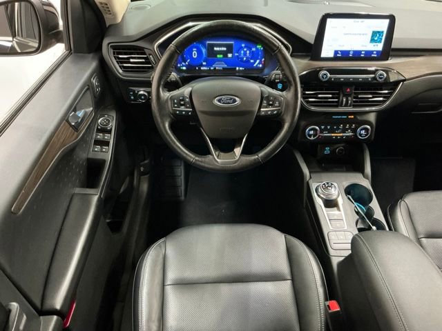 Used 2020 Ford Escape Titanium image 11