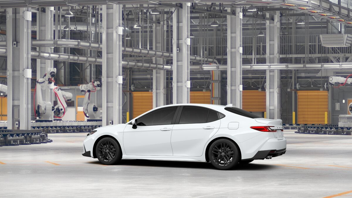 New 2027 Toyota Camry SE w/ Multimedia Upgrade Package FWD image 5
