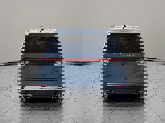 New 2026 Lincoln Aviator AWD image 11