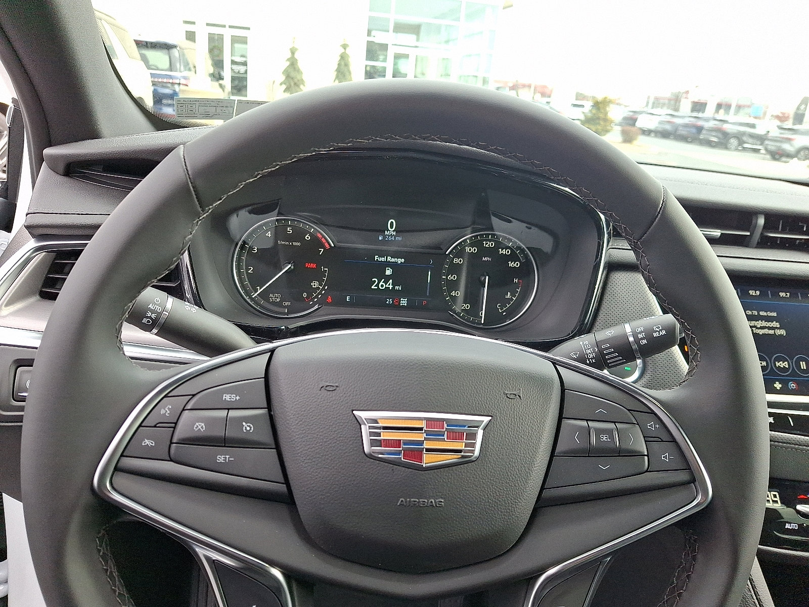 New 2026 Cadillac XT5 Luxury image 19