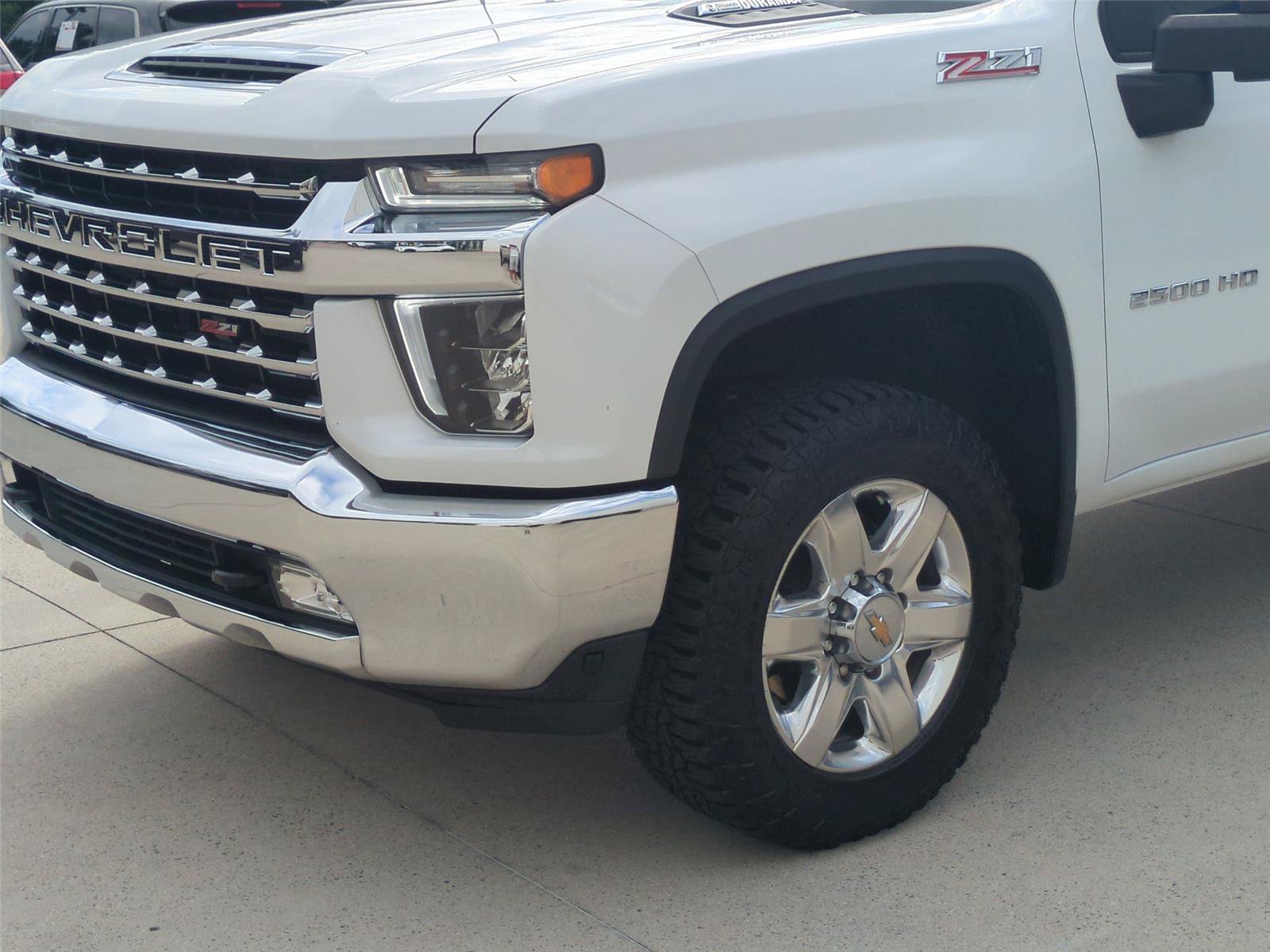 Used 2022 Chevrolet Silverado 2500 LTZ AWD/4WD image 9