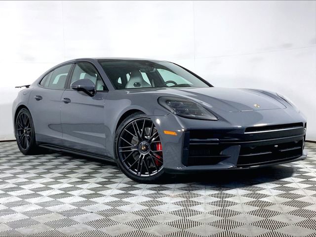 New 2026 Porsche Panamera GTS image 7
