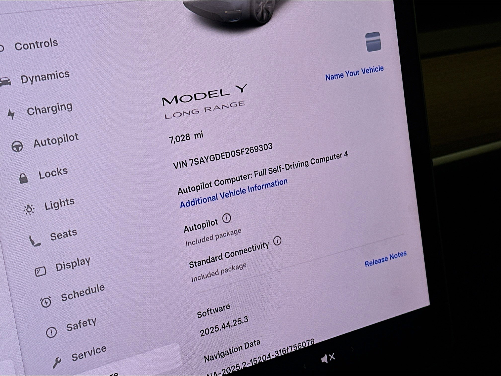 Used 2025 Tesla Model Y Long Range image 18