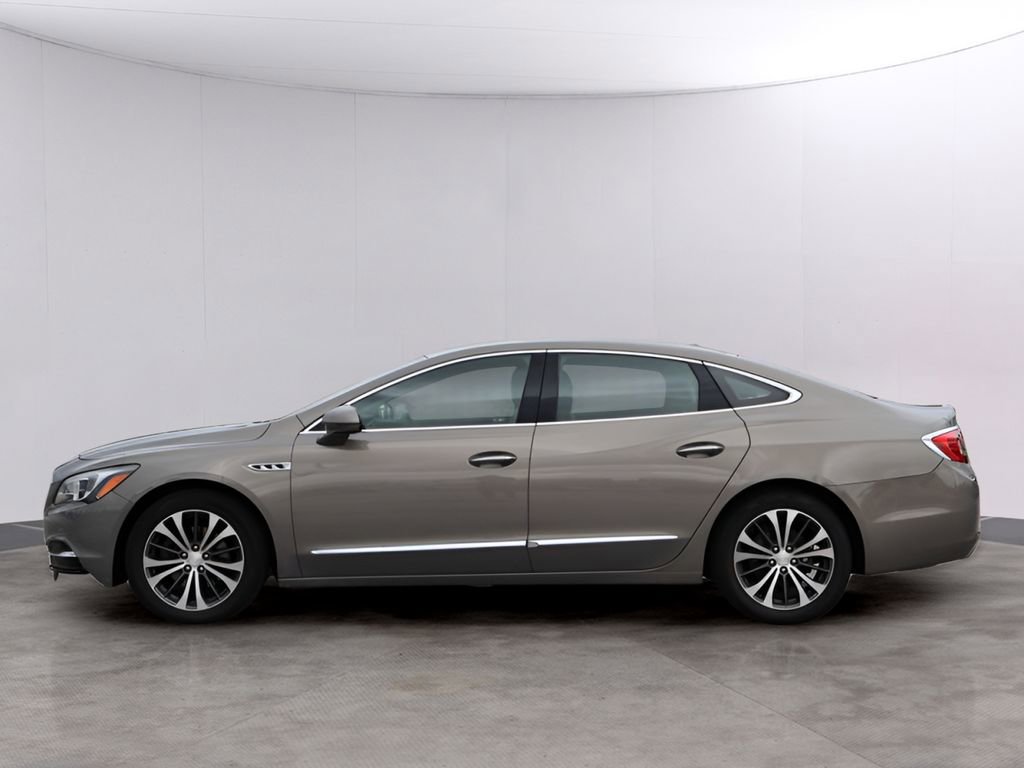 Used 2018 Buick LaCrosse Essence FWD image 4