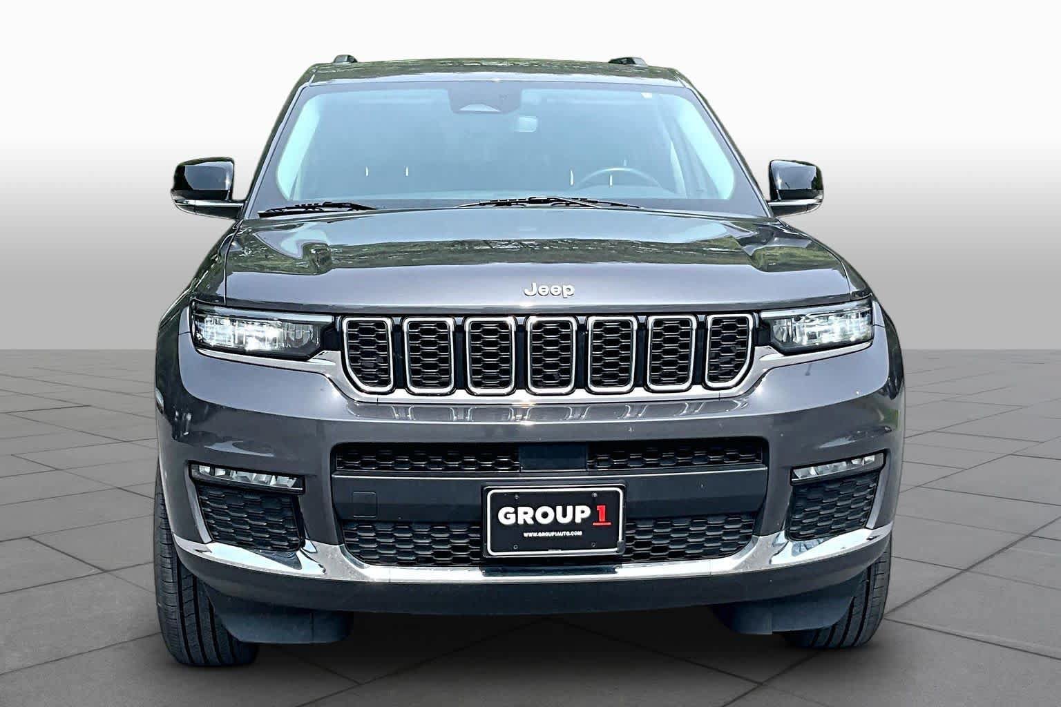 Used 2022 Jeep Grand Cherokee L Limited RWD image 4