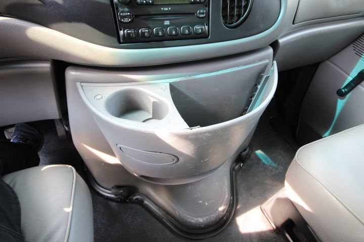 Used 1998 Ford E-350 and Econoline 350 image 13