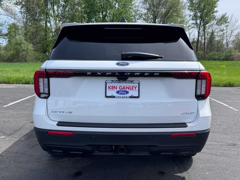 New 2026 Ford Explorer Active AWD/4WD image 10