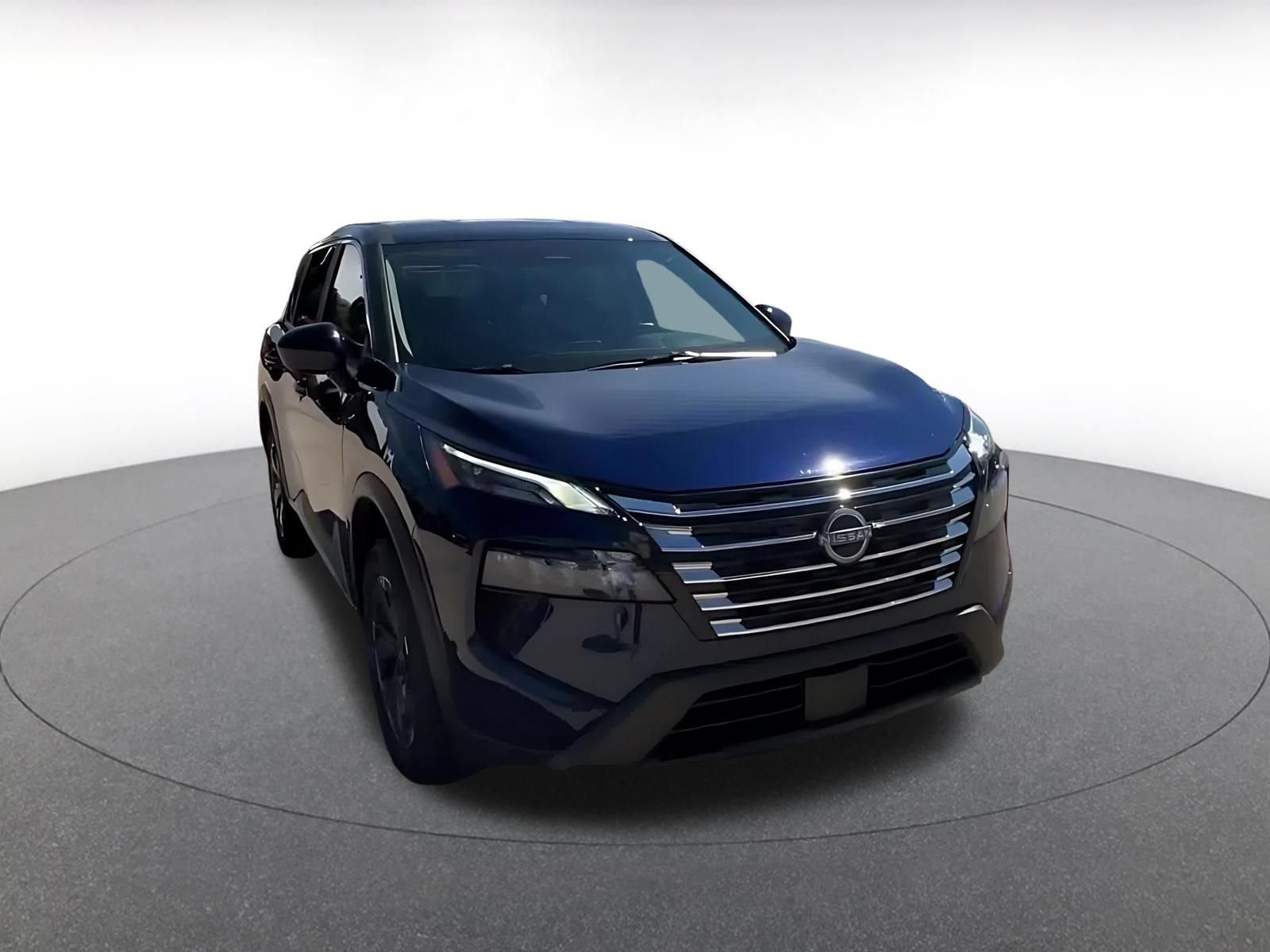 Used 2025 Chevrolet Equinox LT AWD/4WD image 3