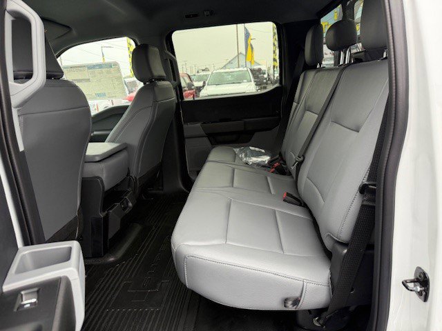 New 2026 Ford F550 4x4 Crew Cab image 9
