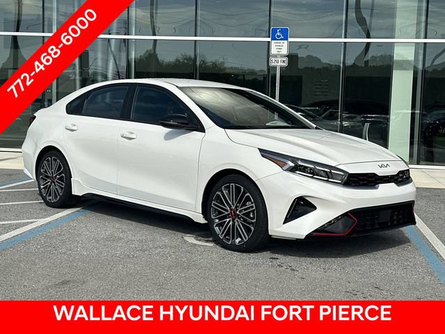 Used 2022 Kia Forte GT w/ GT Technology Package FWD image 4