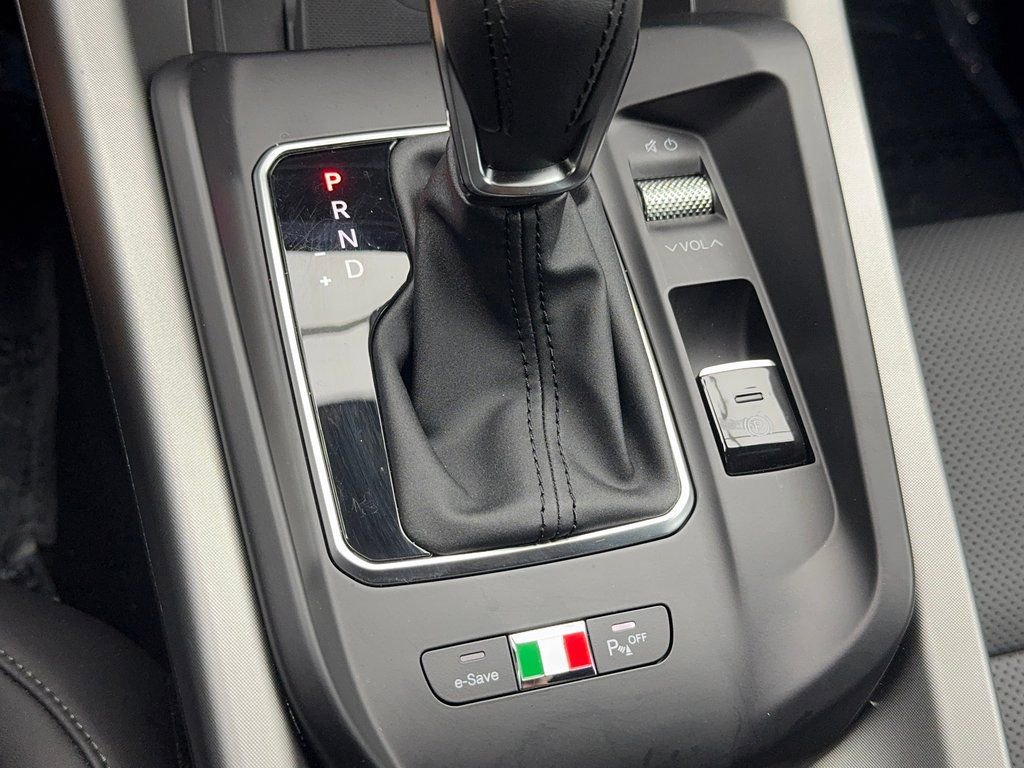 Used 2024 Alfa Romeo Tonale Veloce AWD/4WD image 29