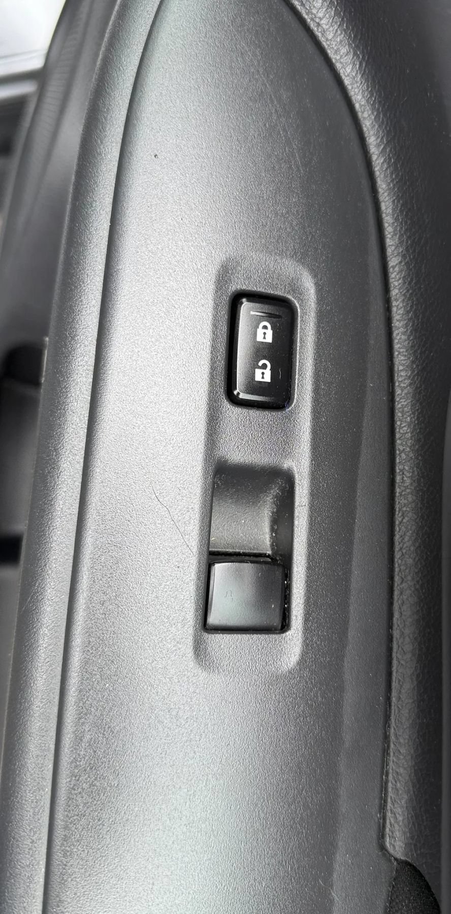 Used 2015 Mitsubishi Outlander ES FWD image 34